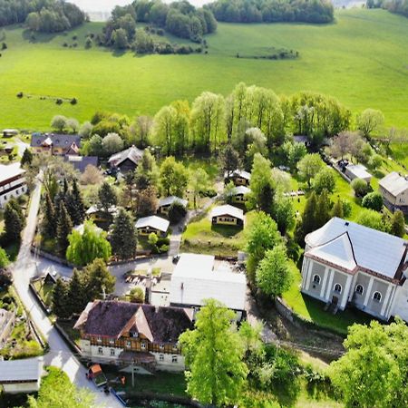 Stredisko Doubrava Hotel Zlaté Hory Buitenkant foto